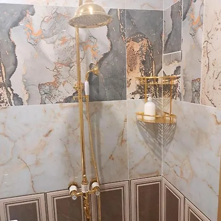 Διαμέρισμα Vip Antique A1 *